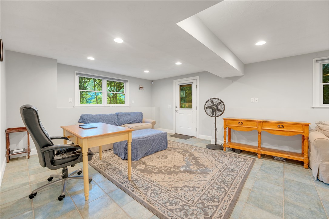 208 Ten Rod Road North Kingstown, RI 02852 - Photo 44 of 50
