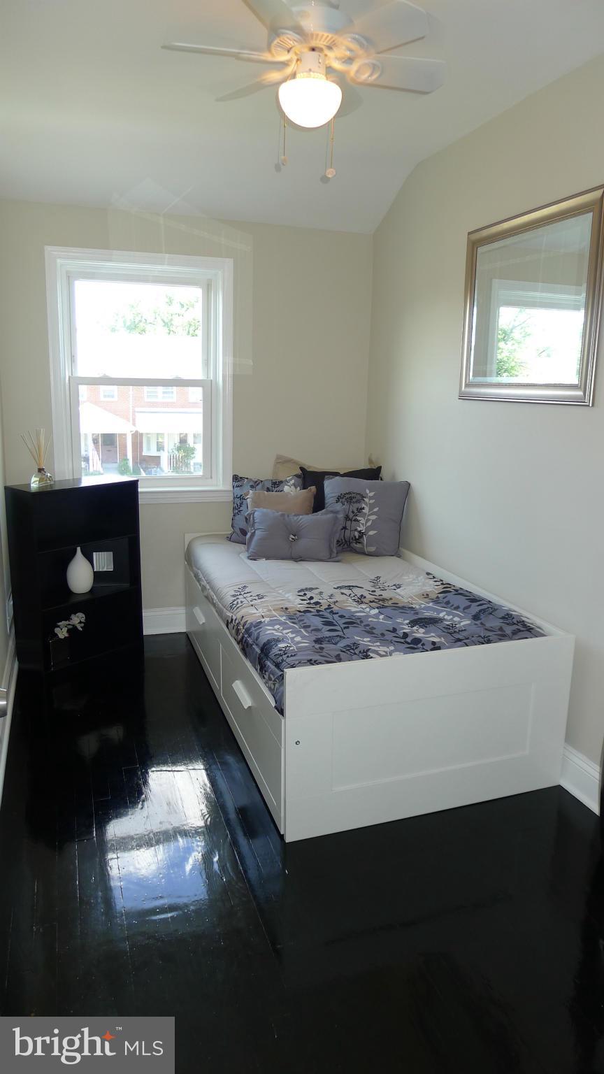 921 Arncliffe Road Baltimore, MD 21221 - Photo 19 of 30 Bedroom