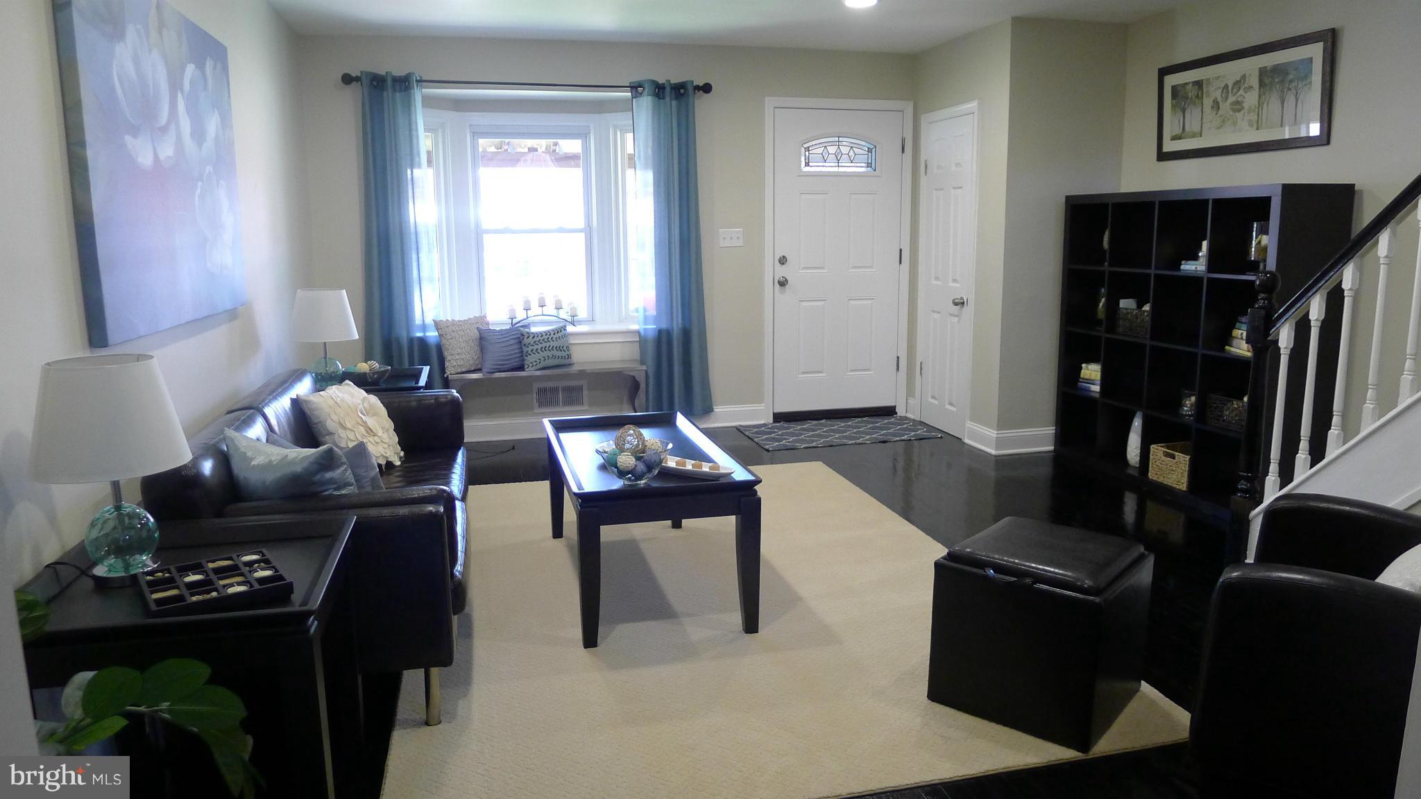 921 Arncliffe Road Baltimore, MD 21221 - Photo 4 of 30 Living Room