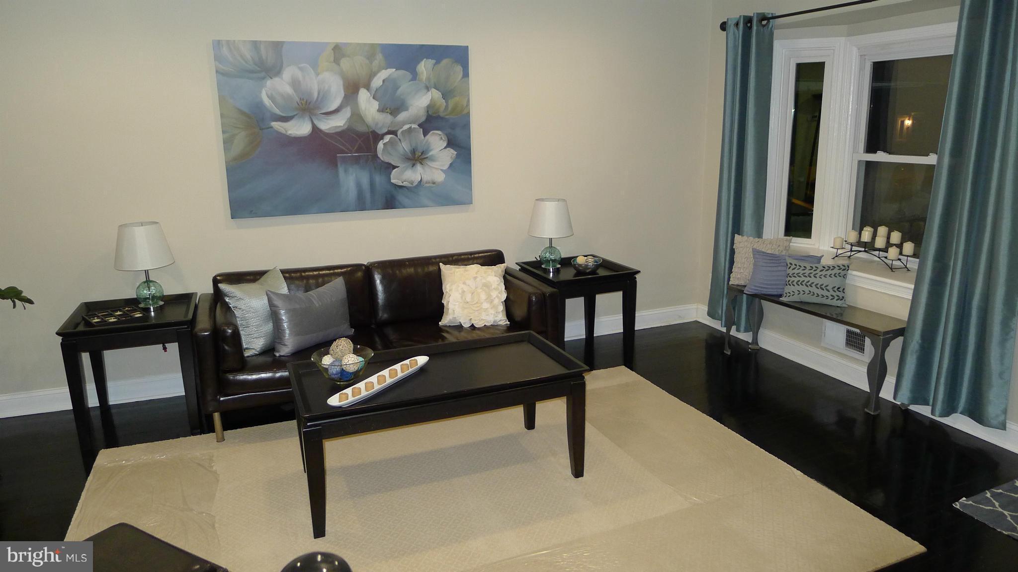 921 Arncliffe Road Baltimore, MD 21221 - Photo 6 of 30 Living Room