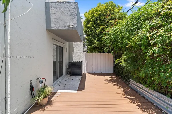 $3,975 | 3597 Southwest 17th Street, Unit 3597, Miami, FL 33145