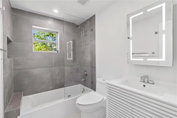 $3,975 | 3597 Southwest 17th Street, Unit 3597, Miami, FL 33145