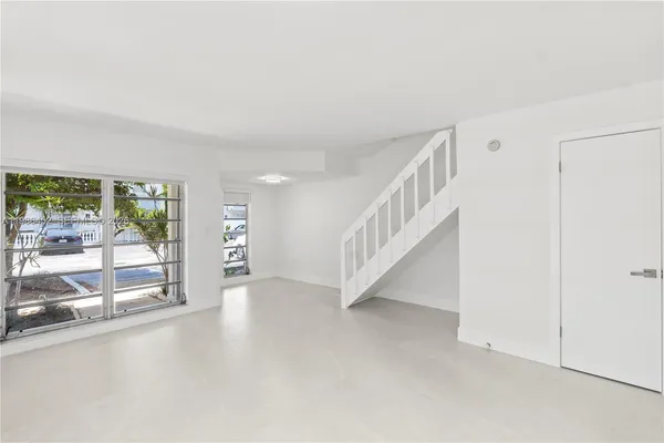 $3,975 | 3597 Southwest 17th Street, Unit 3597, Miami, FL 33145