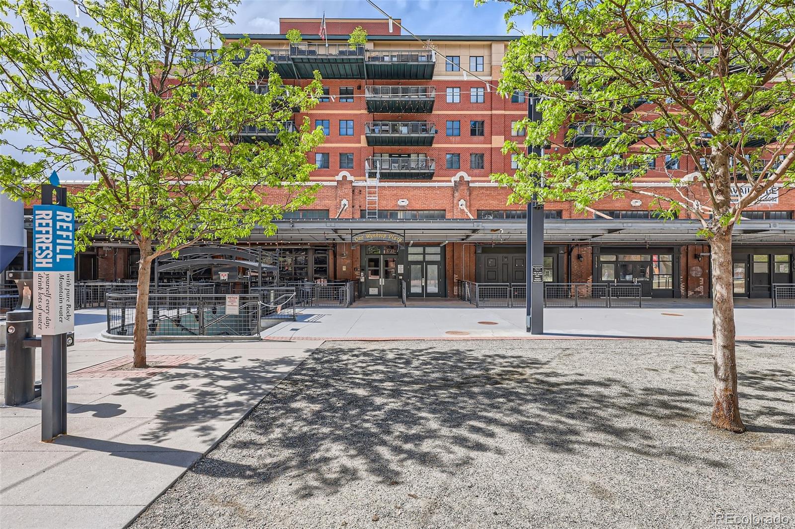 1735 19th Street, Unit 5B Denver, CO 80202 - Photo 50 of 50 a front view of a building with street view