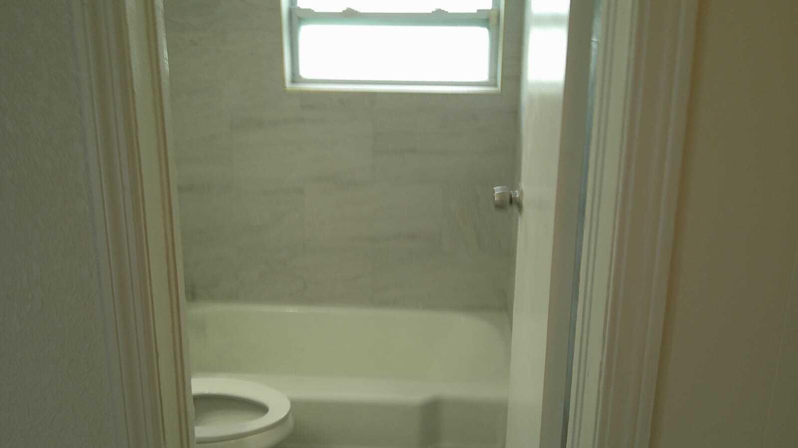 900 West 9th Street Riviera Beach, FL 33404 - Photo 18 of 25 IMG-20240911-WA0029