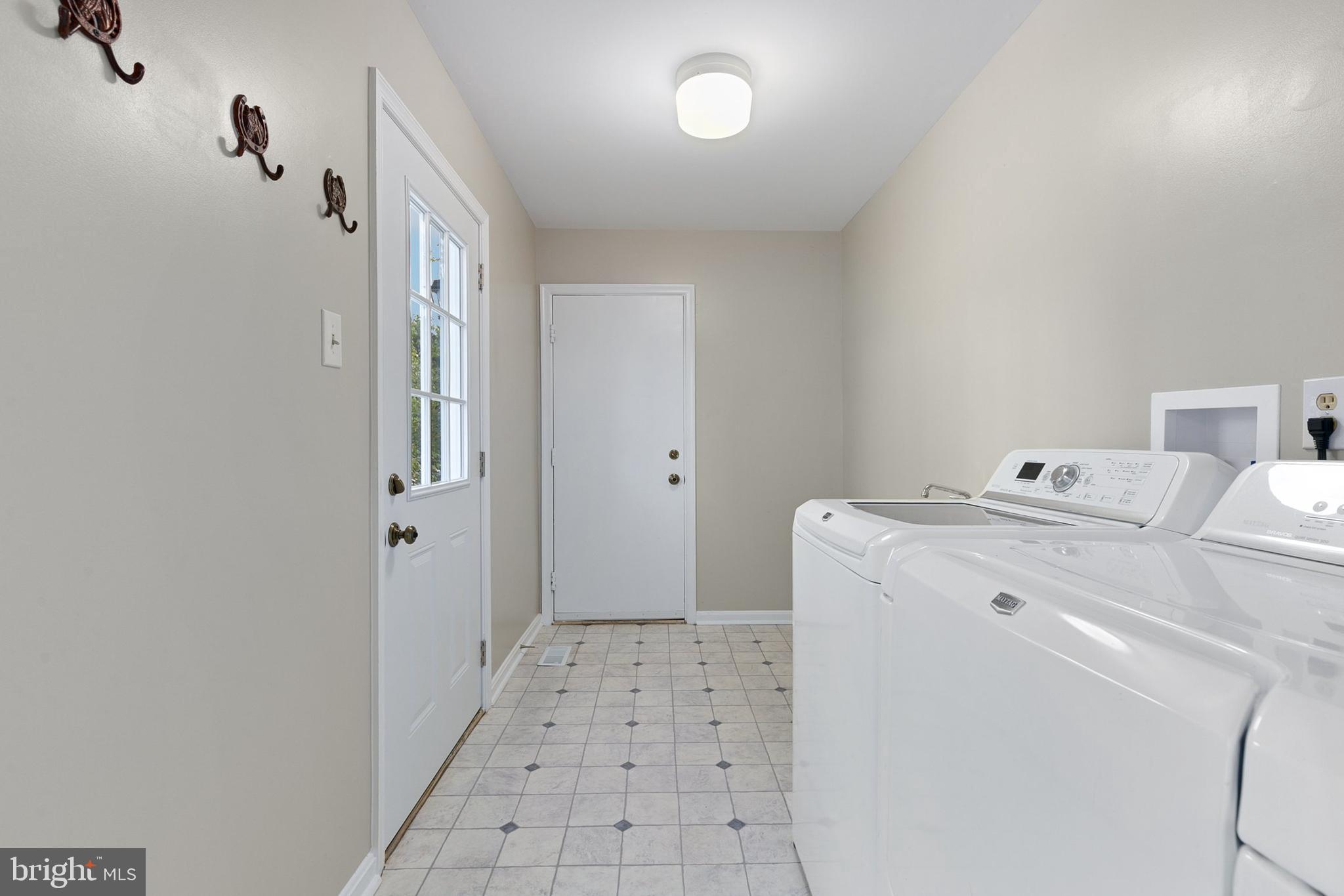 913 Pointer Ridge Drive Gaithersburg, MD 20878 - Photo 25 of 51 Gallery Image 25