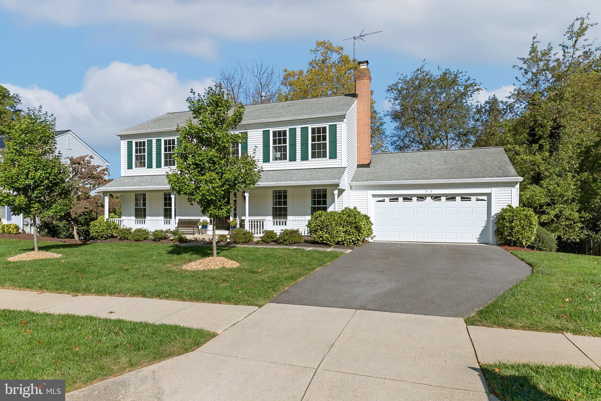 913 Pointer Ridge Drive Gaithersburg, MD 20878 - Photo 3 of 51 Gallery Image 3