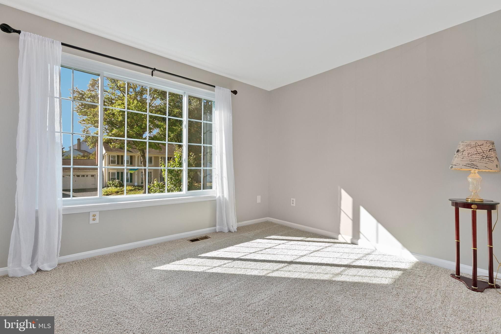913 Pointer Ridge Drive Gaithersburg, MD 20878 - Photo 37 of 51 Gallery Image 37