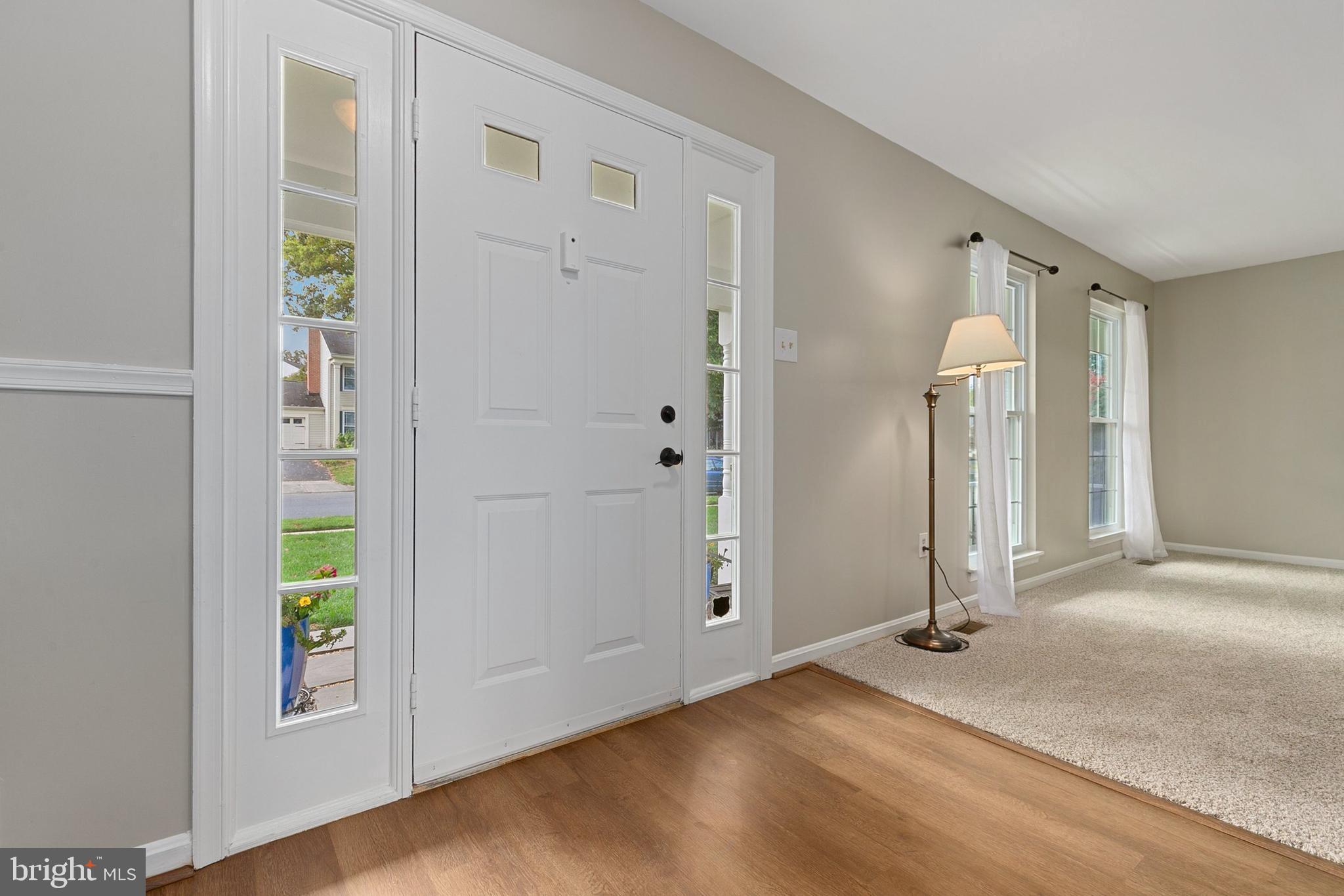 913 Pointer Ridge Drive Gaithersburg, MD 20878 - Photo 6 of 51 Gallery Image 6