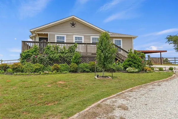 $325,000 | 153 McCrae Lane, Boyd, TX 76023