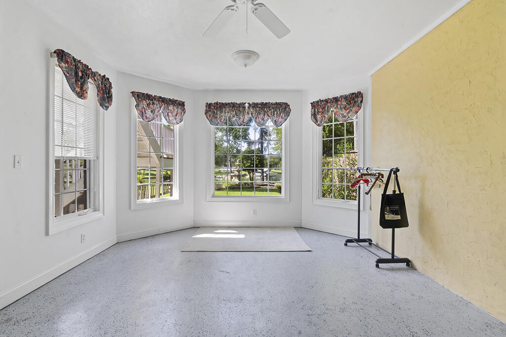 346 Compass Point Ninety Six, SC 29666 - Photo 31 of 39 Gallery Image 31