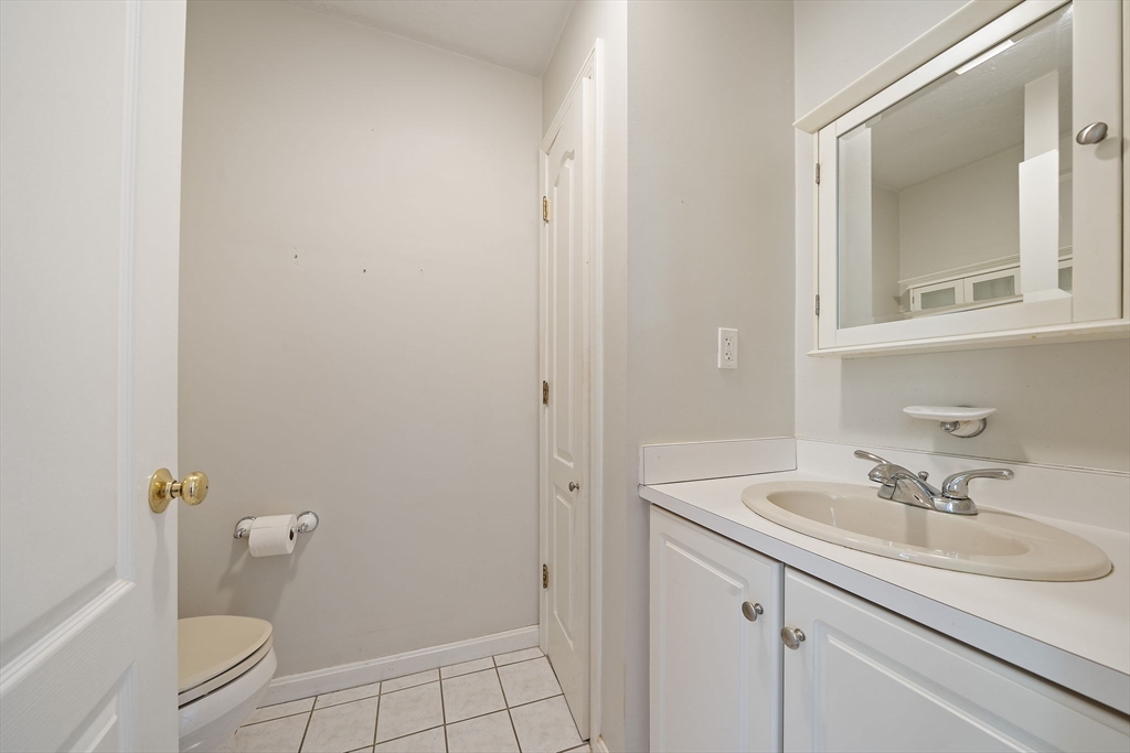 501 Auburn Street, Unit 402 Whitman, MA 02382 - Photo 15 of 35