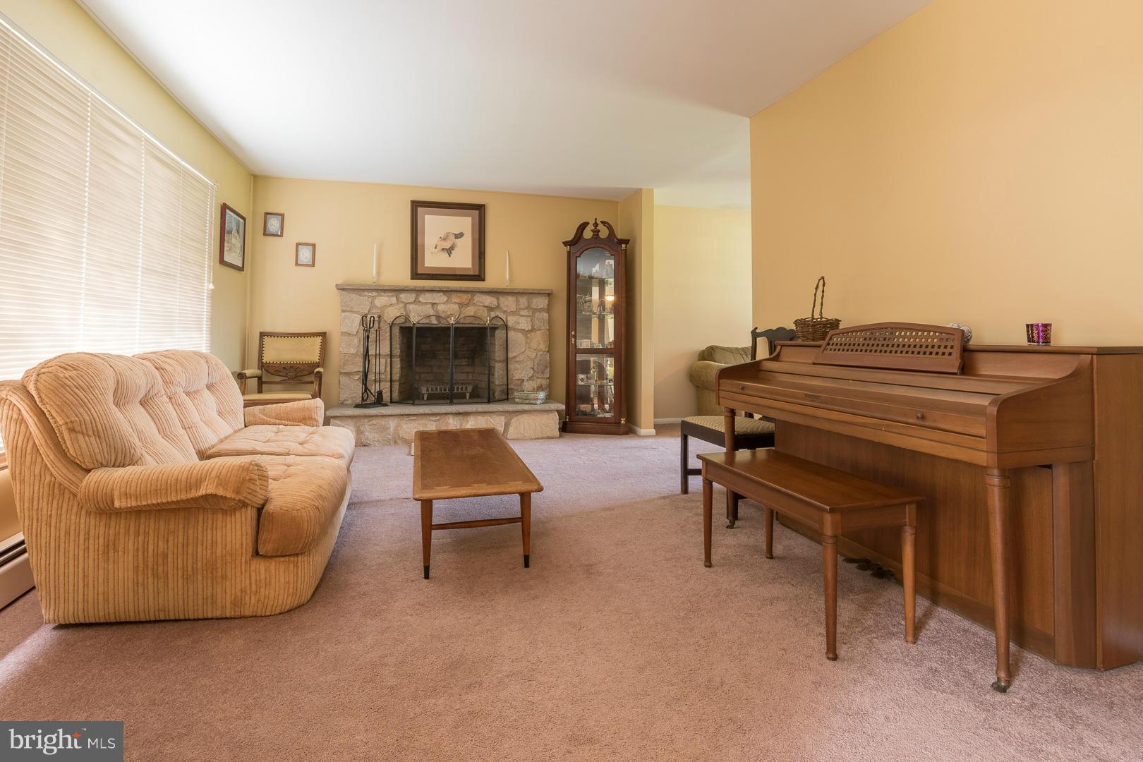 2688 Blue Ball Road Elkton, MD 21921 - Photo 3 of 11 Living Room