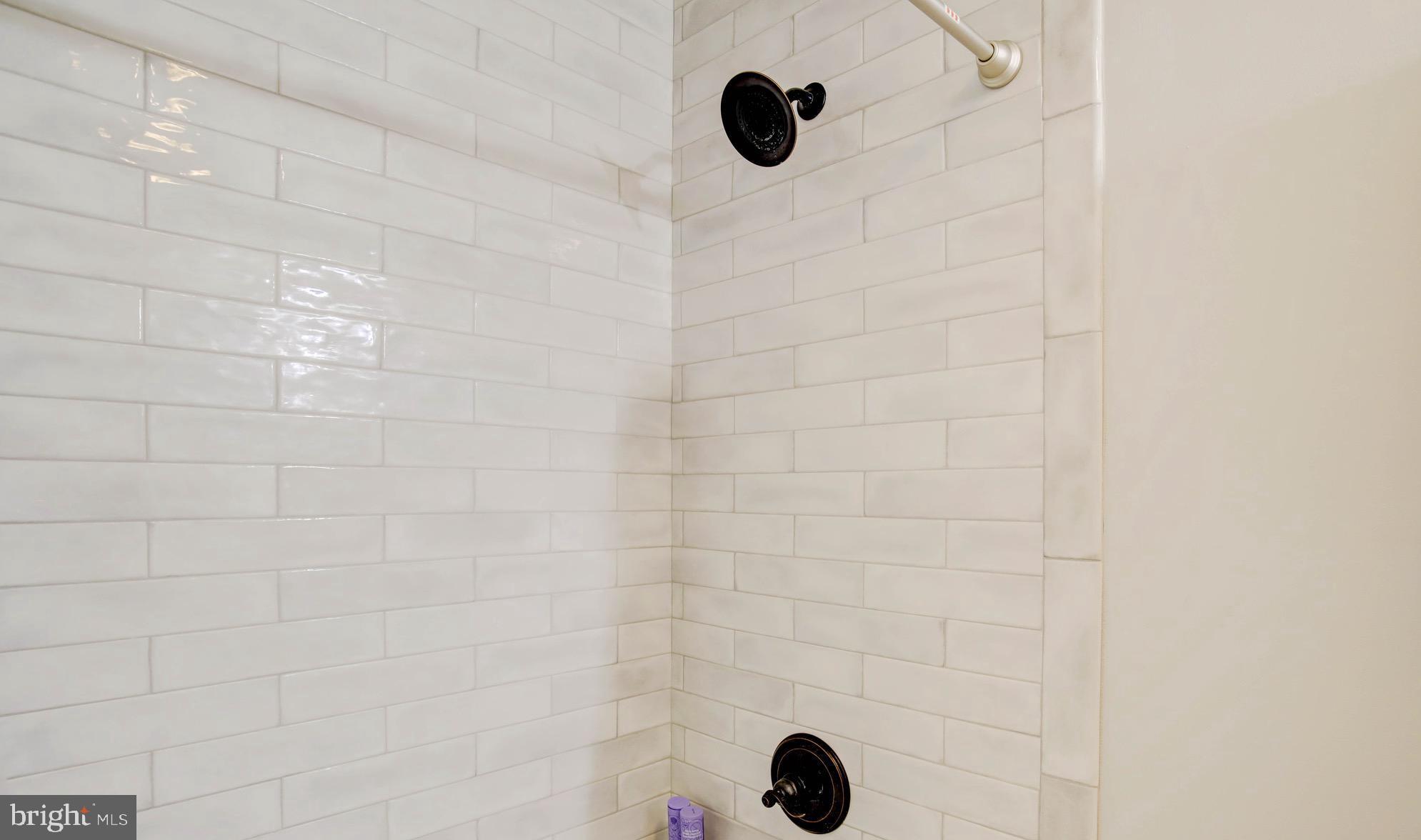 5520 Indiantown Road Rhodesdale, MD 21659 - Photo 24 of 51 a bathroom with a shower