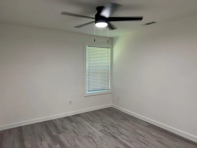 $439,000 | 310 Sunset Court, Arlington, TX 76013