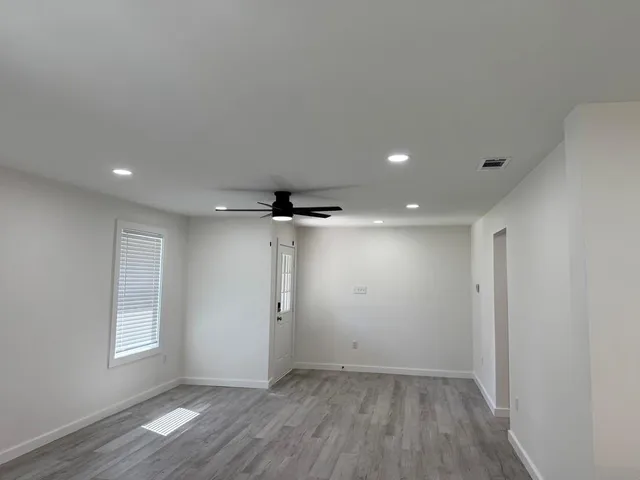 $439,000 | 310 Sunset Court, Arlington, TX 76013