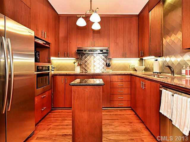 2035 Queens Road West, Unit 4 Charlotte, NC 28207 - Photo 4 of 16 Gallery Image 4