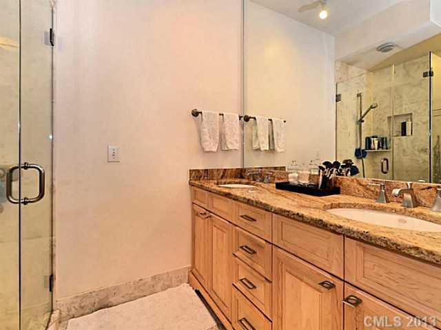 2035 Queens Road West, Unit 4 Charlotte, NC 28207 - Photo 9 of 16 Gallery Image 9