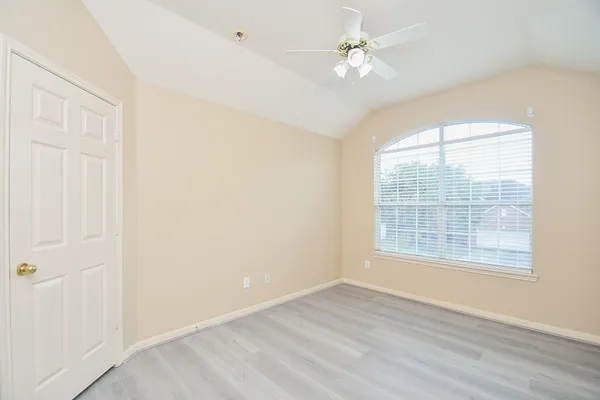 $2,395 | 15114 Snow Hill Court, Sugar Land, TX 77498