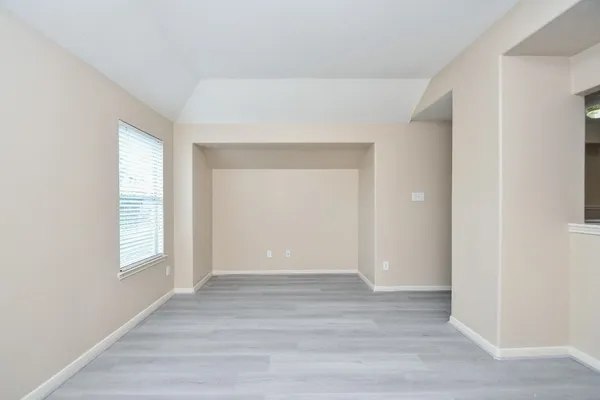 $2,395 | 15114 Snow Hill Court, Sugar Land, TX 77498