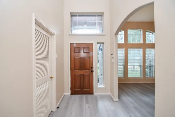 $2,395 | 15114 Snow Hill Court, Sugar Land, TX 77498