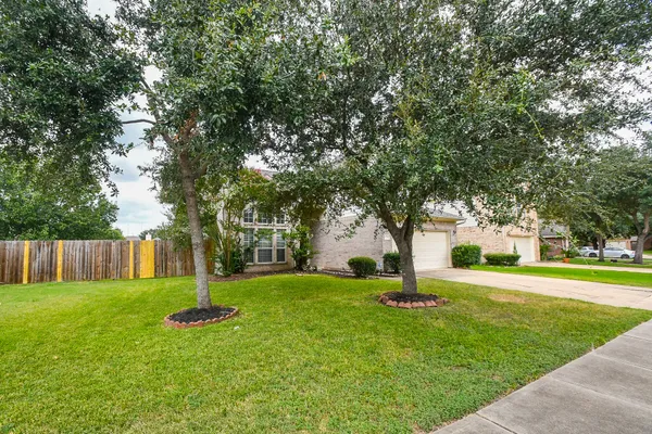 $2,395 | 15114 Snow Hill Court, Sugar Land, TX 77498