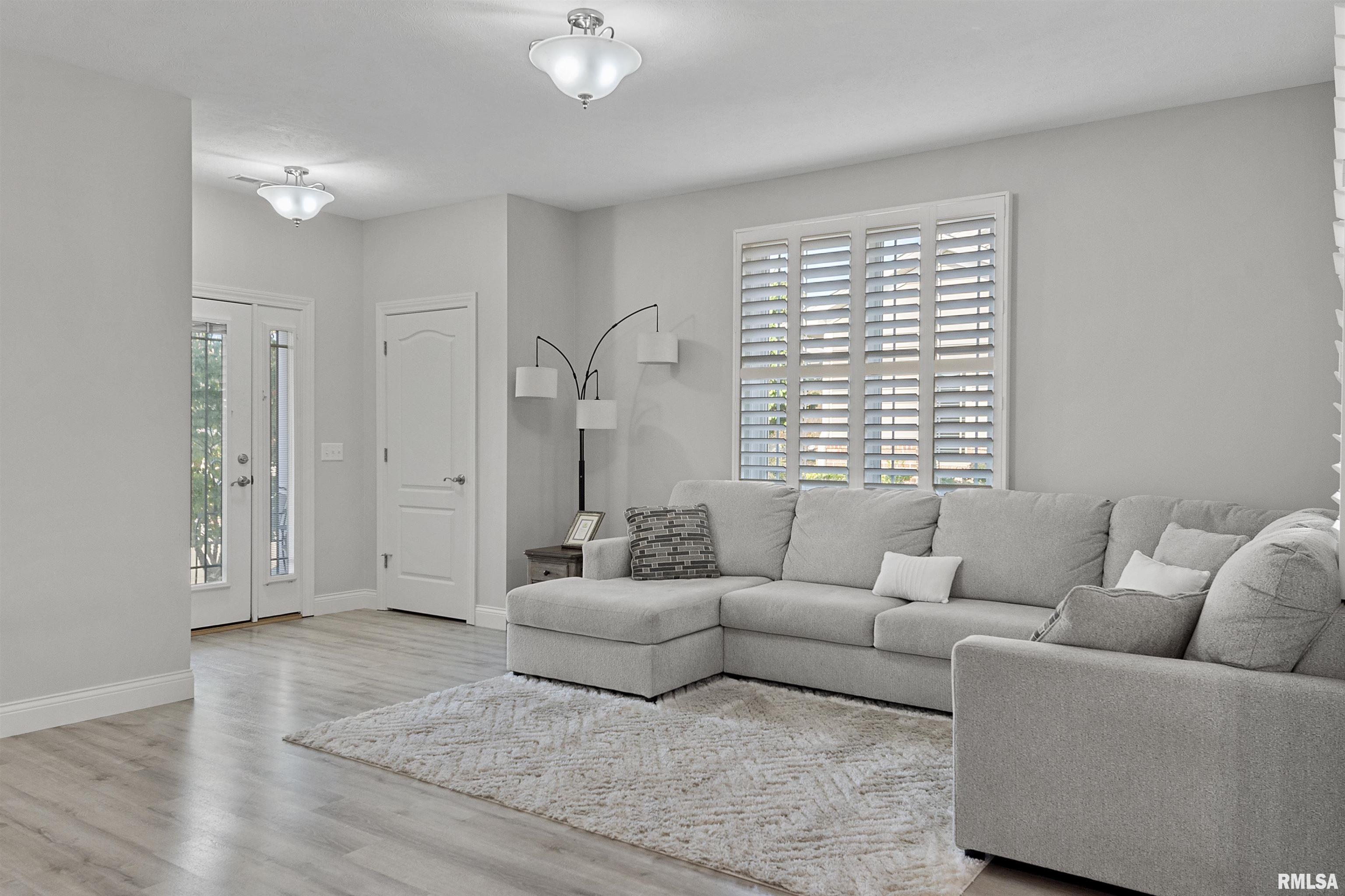 3400 Pinyon Drive Springfield, IL 62711 - Photo 9 of 29 Gallery Image 9