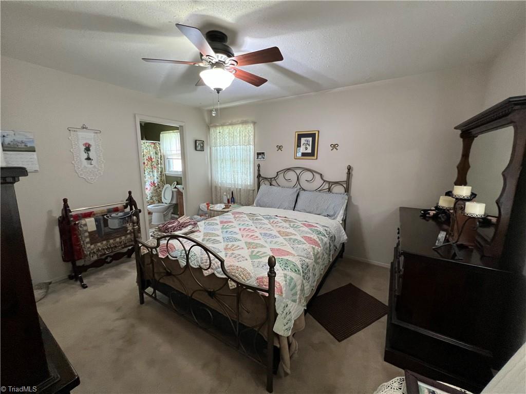 237 Kingstree Road King, NC 27021 - Photo 34 of 43