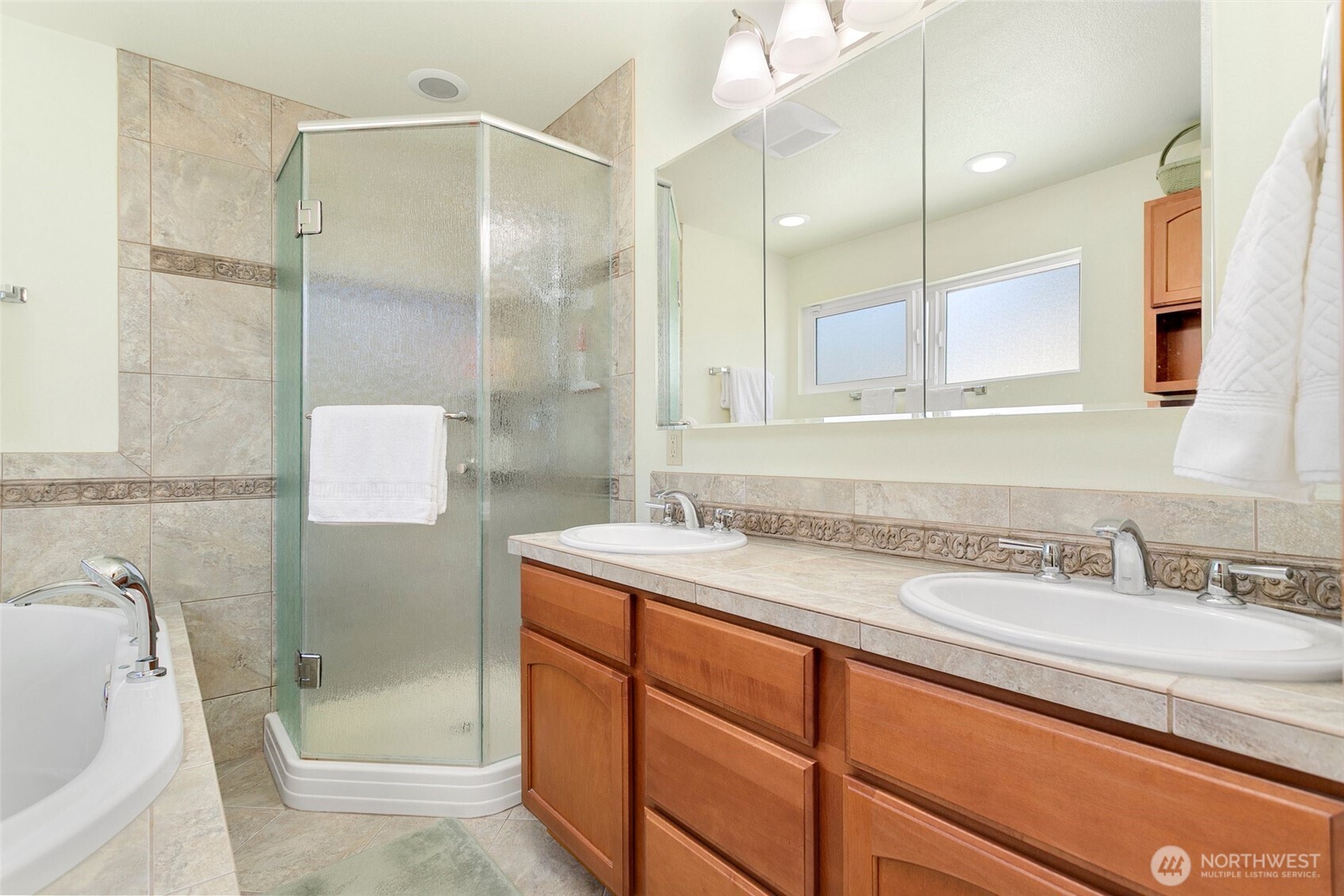 3536 Crystal Springs Road West University Place, WA 98466 - Photo 13 of 32 Gallery Image 13