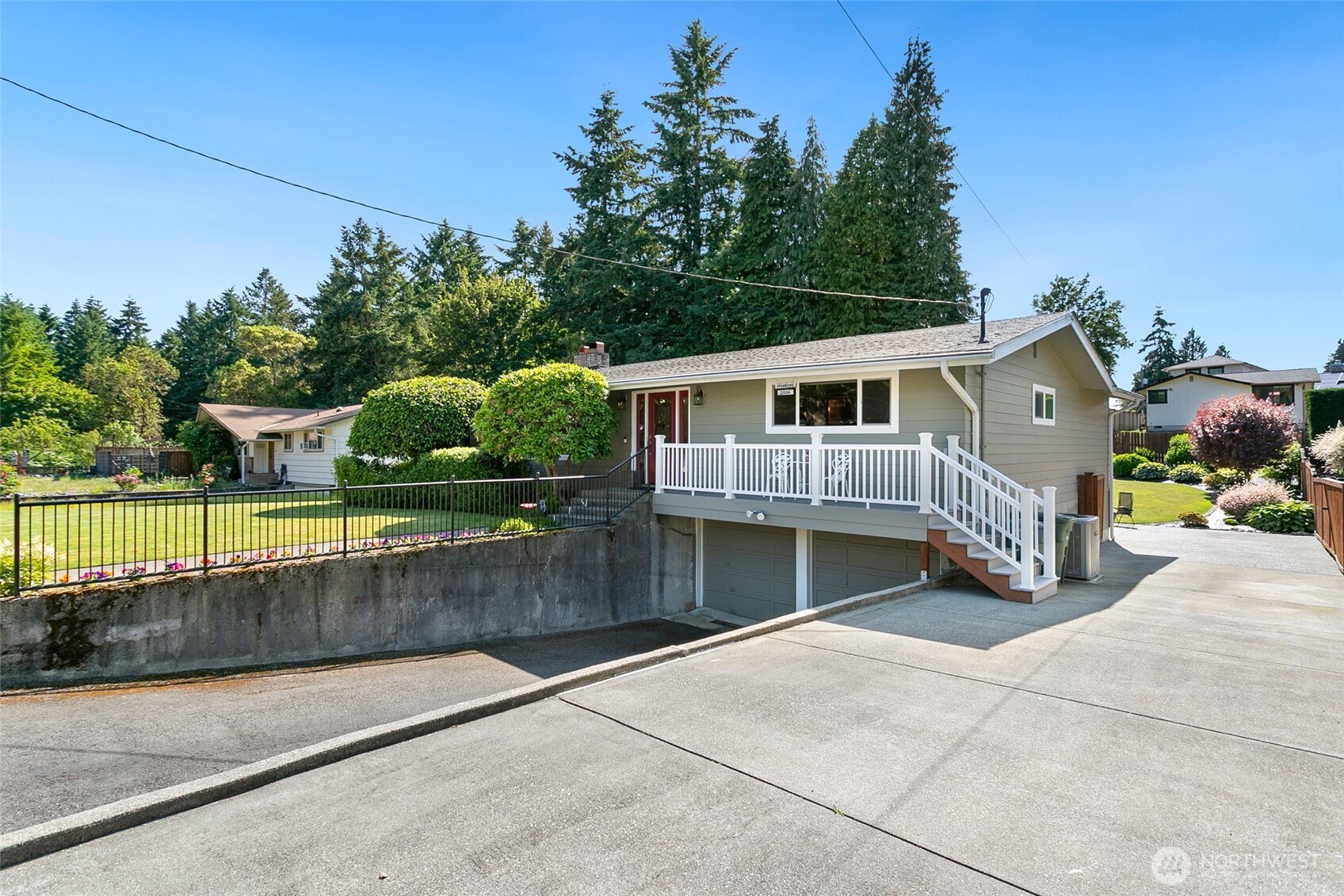 3536 Crystal Springs Road West University Place, WA 98466 - Photo 2 of 32 Gallery Image 2