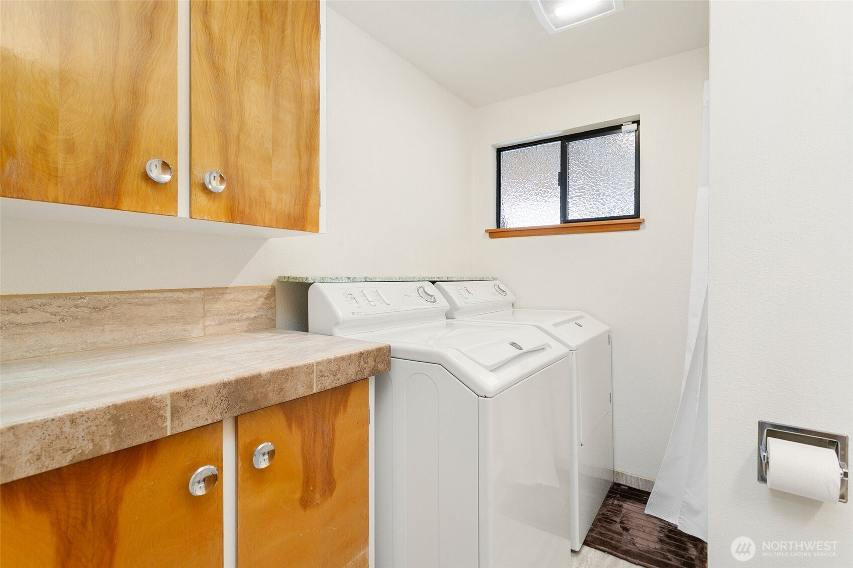 3536 Crystal Springs Road West University Place, WA 98466 - Photo 21 of 32 Gallery Image 21