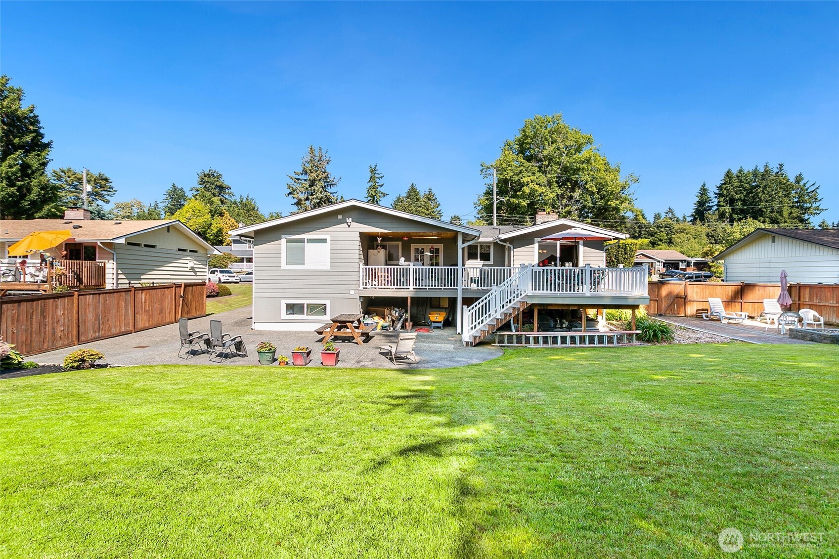 3536 Crystal Springs Road West University Place, WA 98466 - Photo 25 of 32 Gallery Image 25