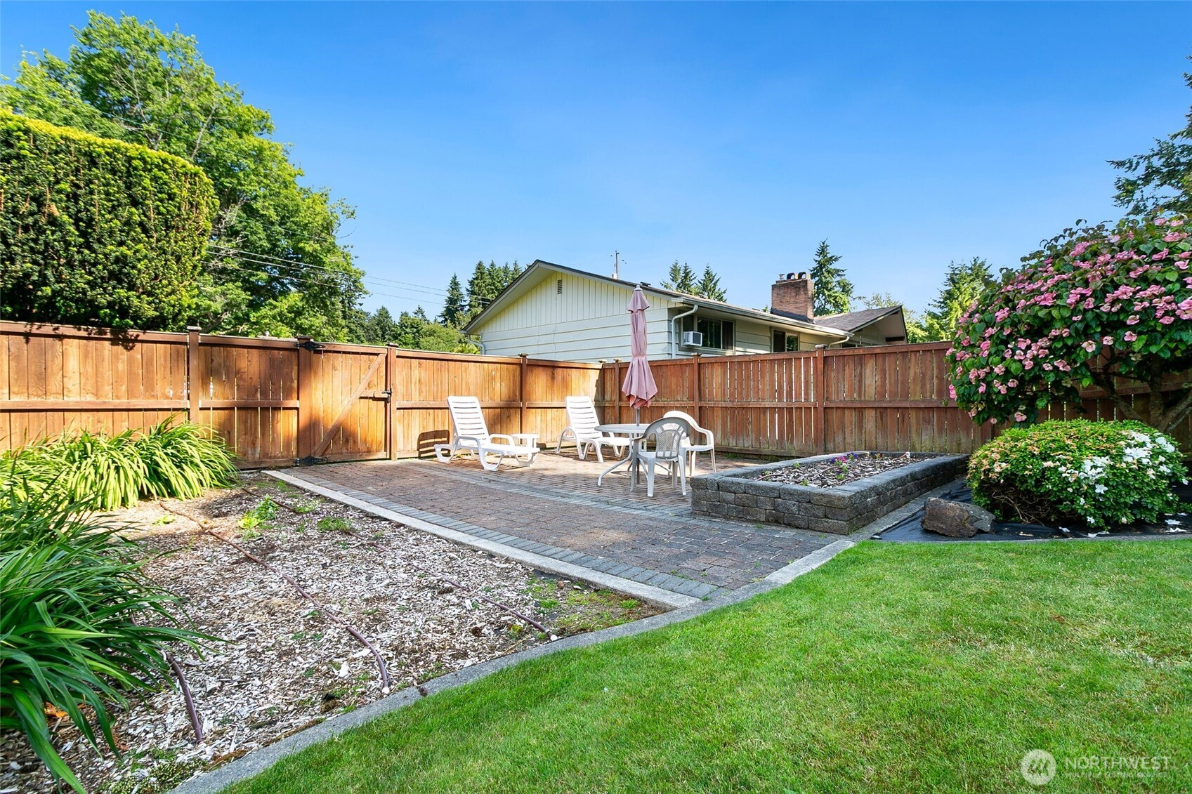 3536 Crystal Springs Road West University Place, WA 98466 - Photo 27 of 32 Gallery Image 27