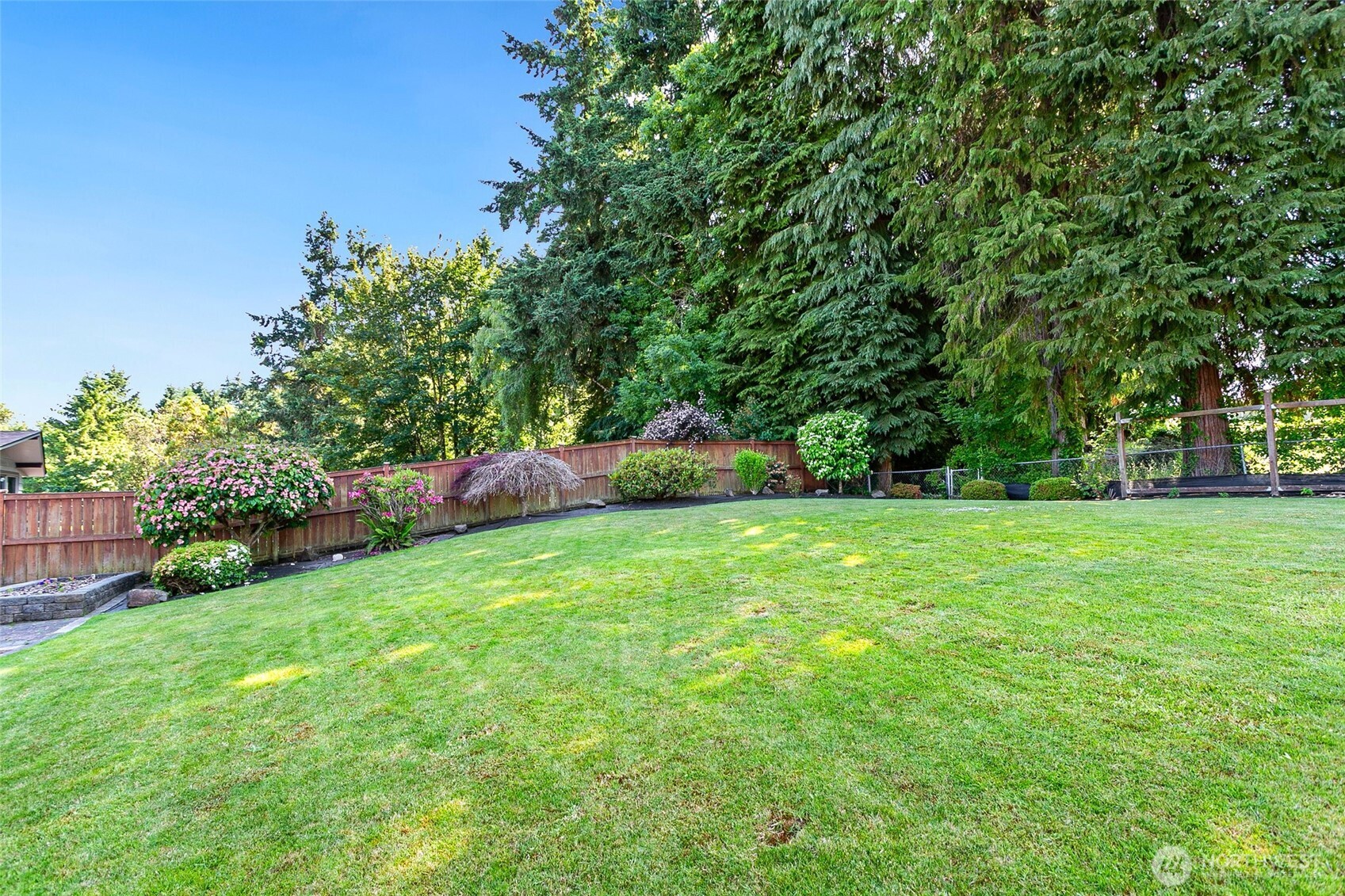 3536 Crystal Springs Road West University Place, WA 98466 - Photo 29 of 32 Gallery Image 29
