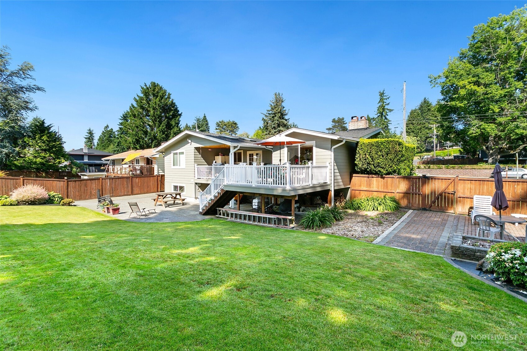3536 Crystal Springs Road West University Place, WA 98466 - Photo 30 of 32 Gallery Image 30