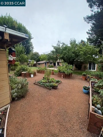 a view of a street with outdoor space