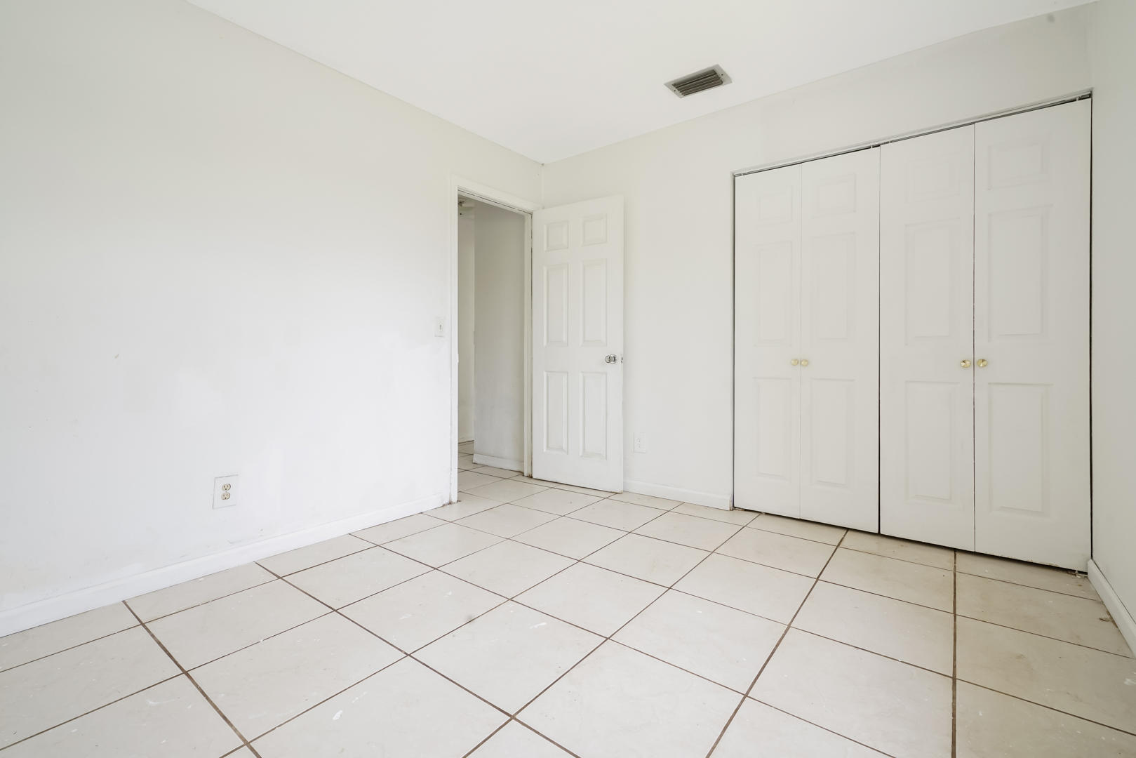78 Springdale Road Lake Worth, FL 33467 - Photo 12 of 20 Bedroom 3