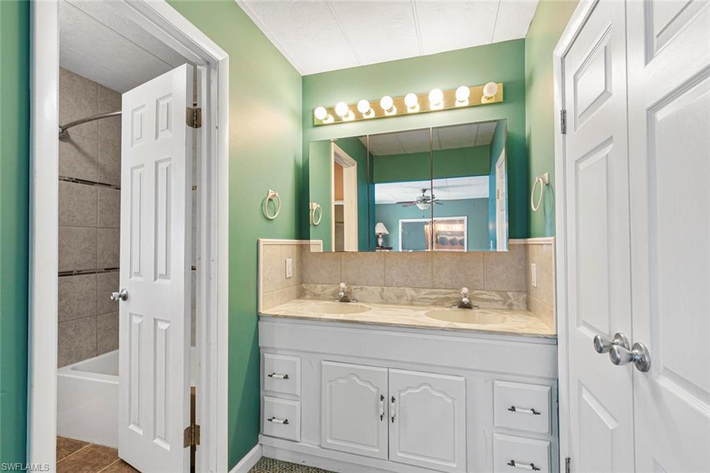 209 Rookery Road Naples, FL 34114 - Photo 20 of 41 Gallery Image 20