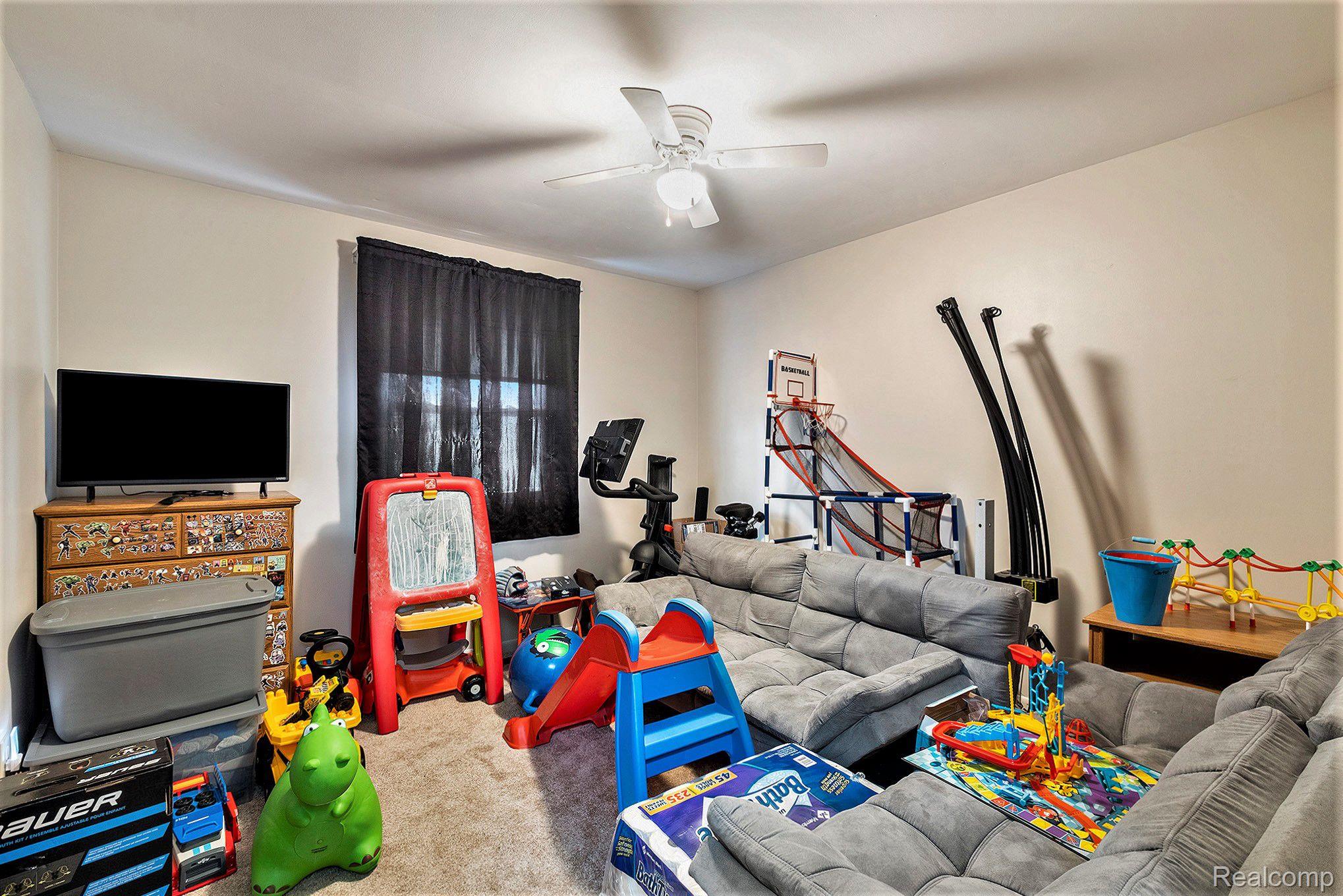 5213 North Irish Road Davison, MI 48423 - Photo 9 of 19 Gallery Image 9