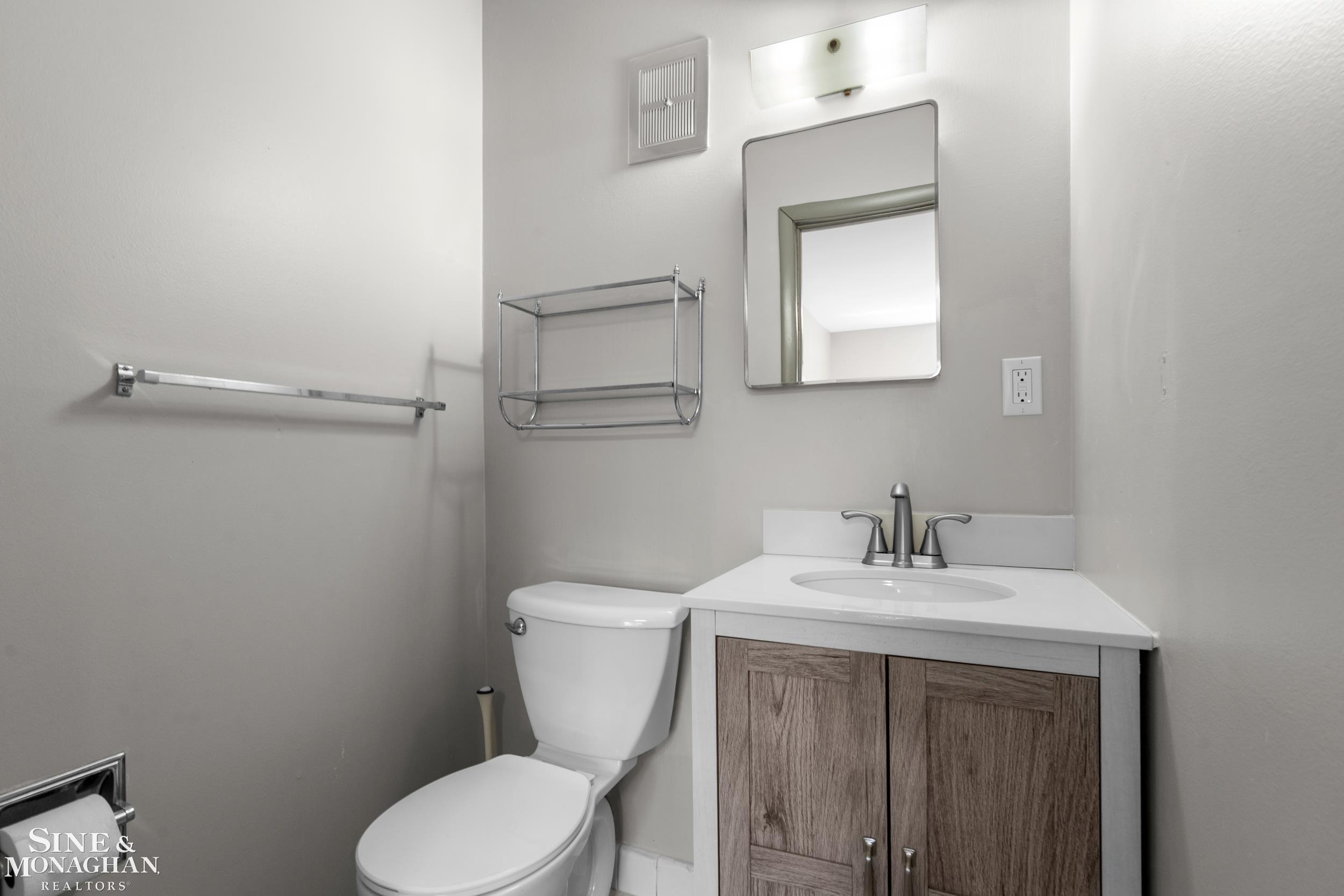 928 North Adams Road, Unit 4 Birmingham, MI 48009 - Photo 18 of 31