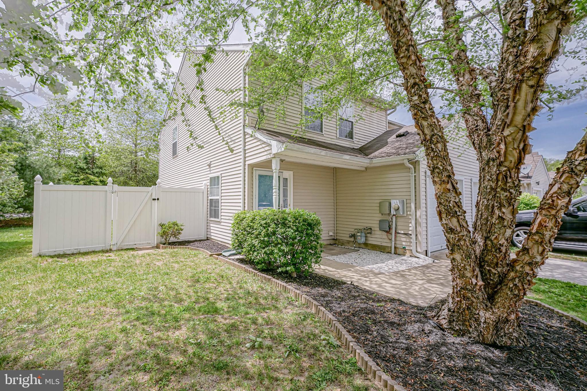 13 Meadow Rue Lane Sicklerville, NJ 08081 - Photo 3 of 29
