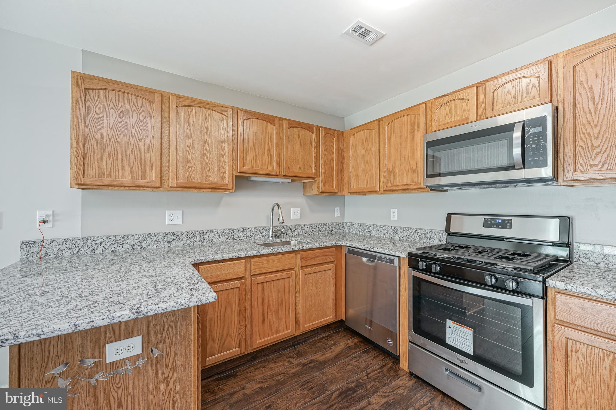 13 Meadow Rue Lane Sicklerville, NJ 08081 - Photo 10 of 29