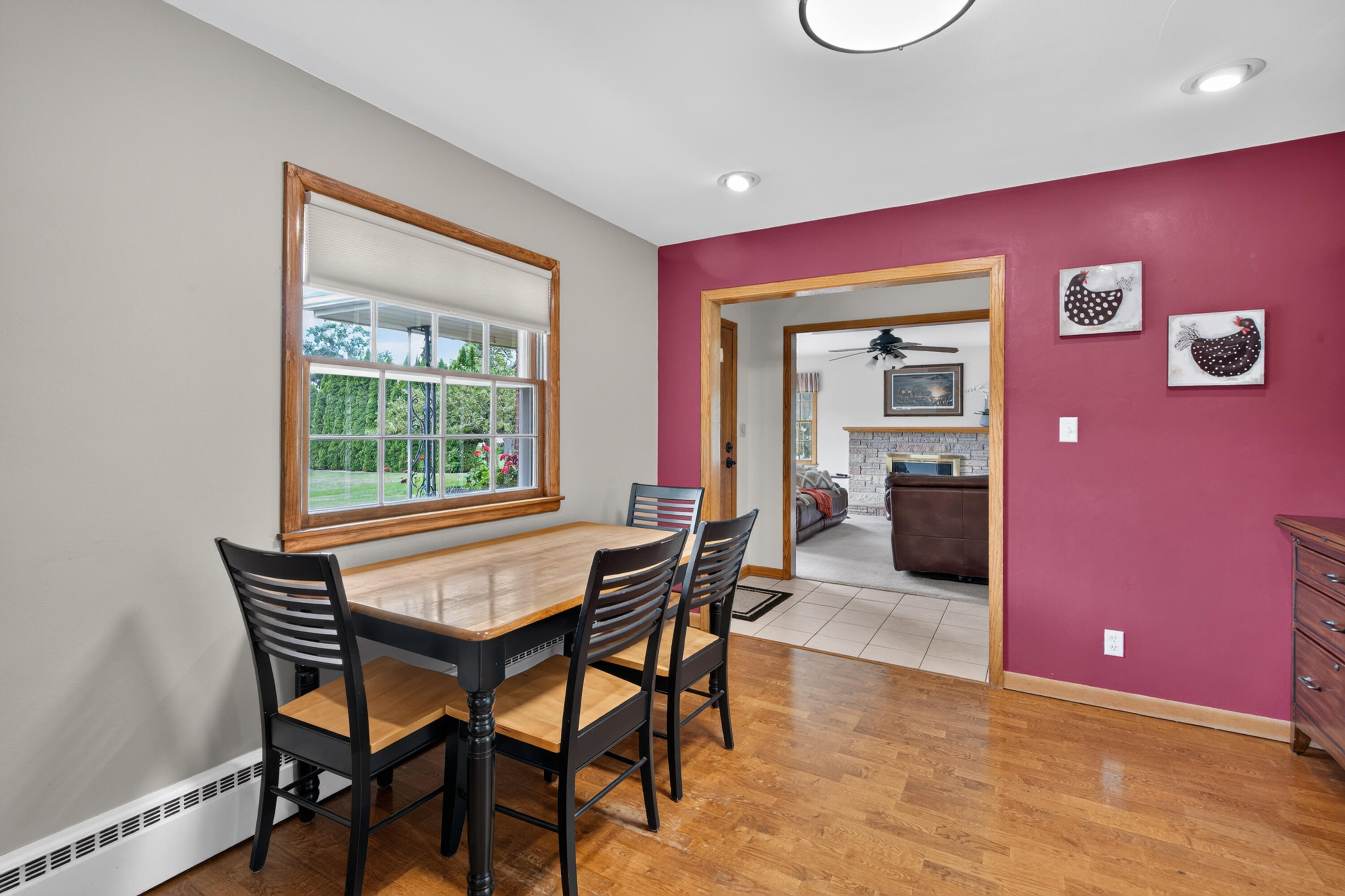 5106 Columbia Road Cedarburg, WI 53012 - Photo 7 of 42 DSC05172