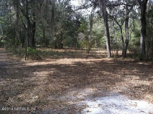 7235 Ridge Trail Road Keystone Heights, FL 32656 - Photo 2 of 8 Garden Area