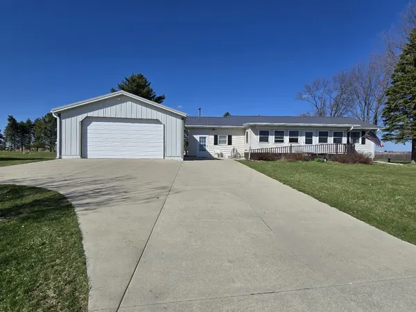 $387,500 | W5860 Advance, Monroe, WI 53566