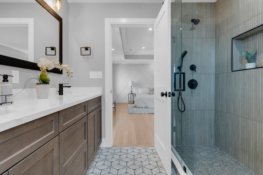 39 Clinton Street, Unit 1 Waltham, MA 02453 - Photo 27 of 39 Gallery Image 27