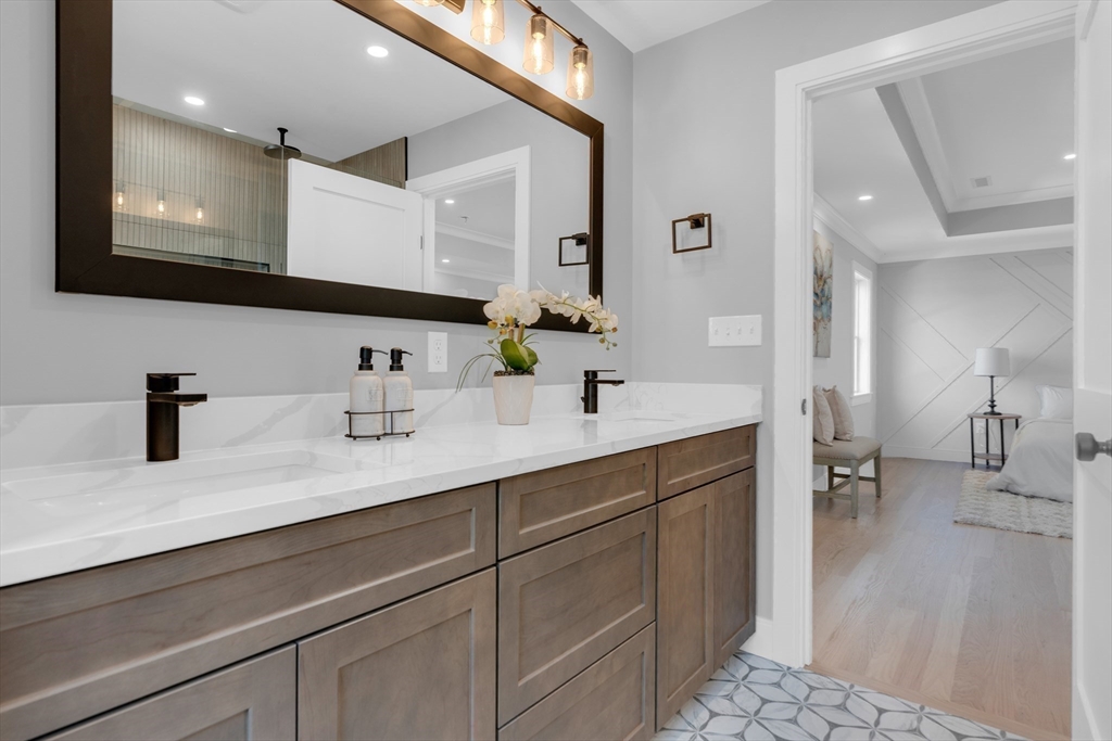 39 Clinton Street, Unit 1 Waltham, MA 02453 - Photo 28 of 39 Gallery Image 28