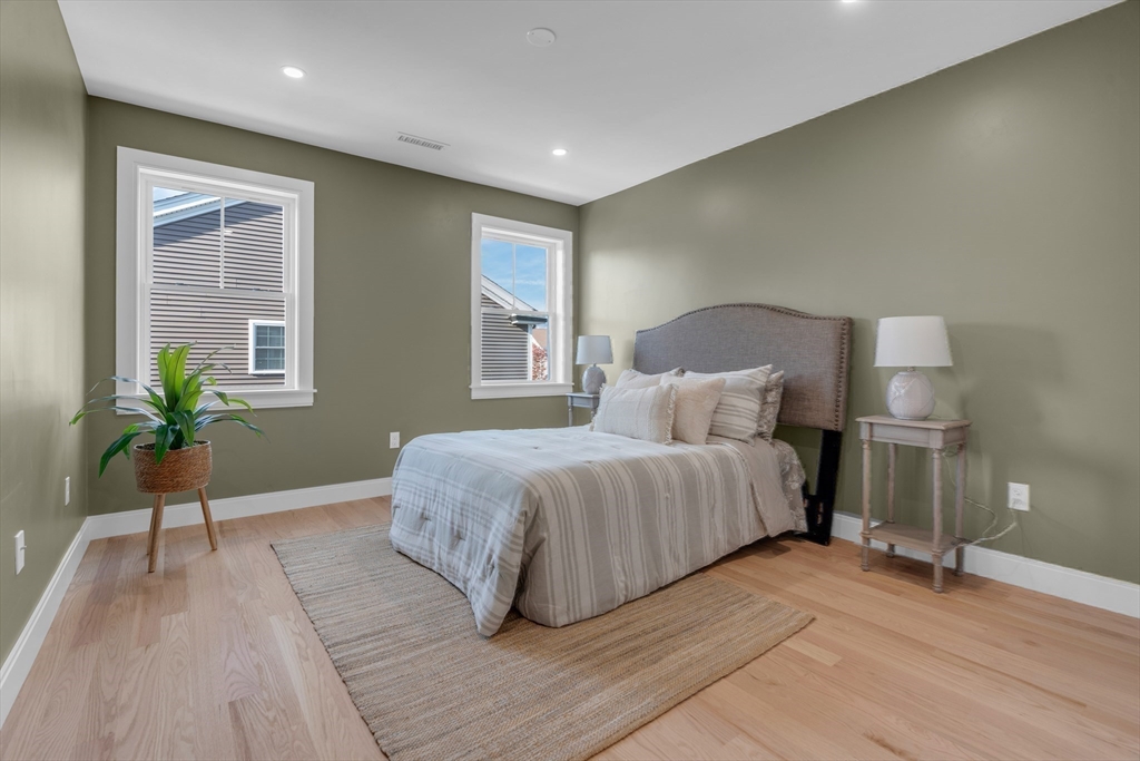 39 Clinton Street, Unit 1 Waltham, MA 02453 - Photo 31 of 39 Gallery Image 31