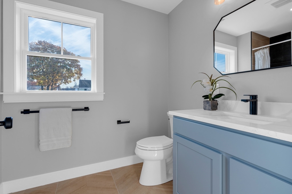 39 Clinton Street, Unit 1 Waltham, MA 02453 - Photo 33 of 39 Gallery Image 33