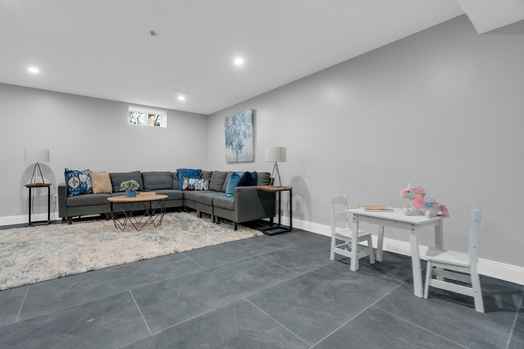 39 Clinton Street, Unit 1 Waltham, MA 02453 - Photo 37 of 39 Gallery Image 37